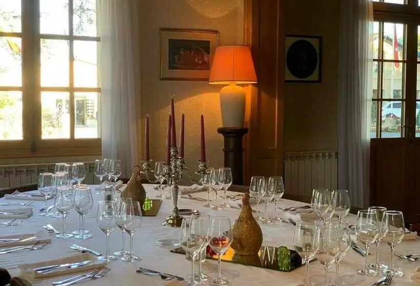 Aamiaismajoitus (B&B) Château Maucaillou