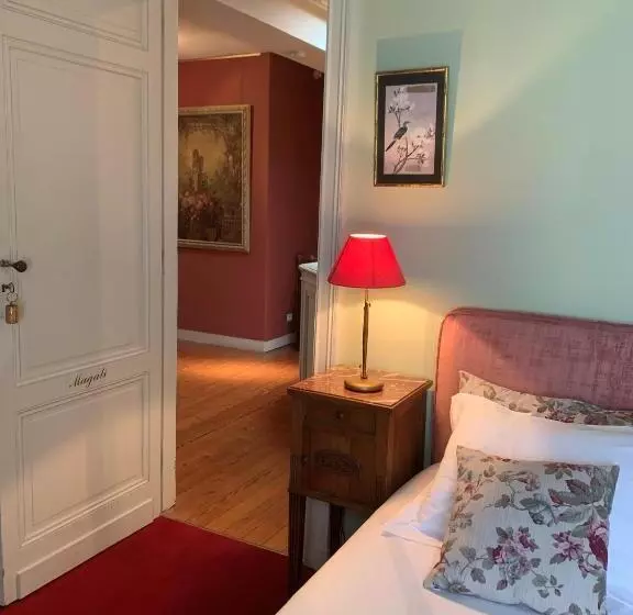 Aamiaismajoitus (B&B) Château Maucaillou