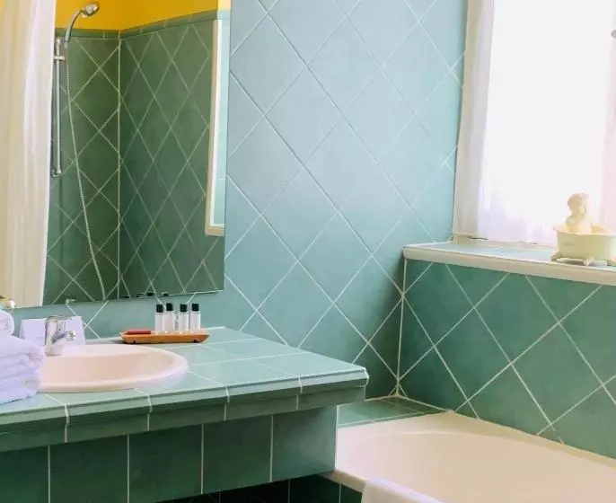 Aamiaismajoitus (B&B) Château Maucaillou