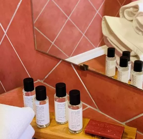 Aamiaismajoitus (B&B) Château Maucaillou