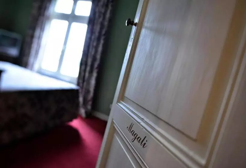 Aamiaismajoitus (B&B) Château Maucaillou