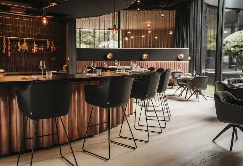 Hotelli Amrai Suites