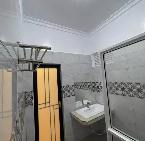 هتل Thoddoo Island Life