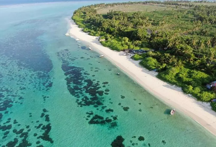 هتل Thoddoo Island Life