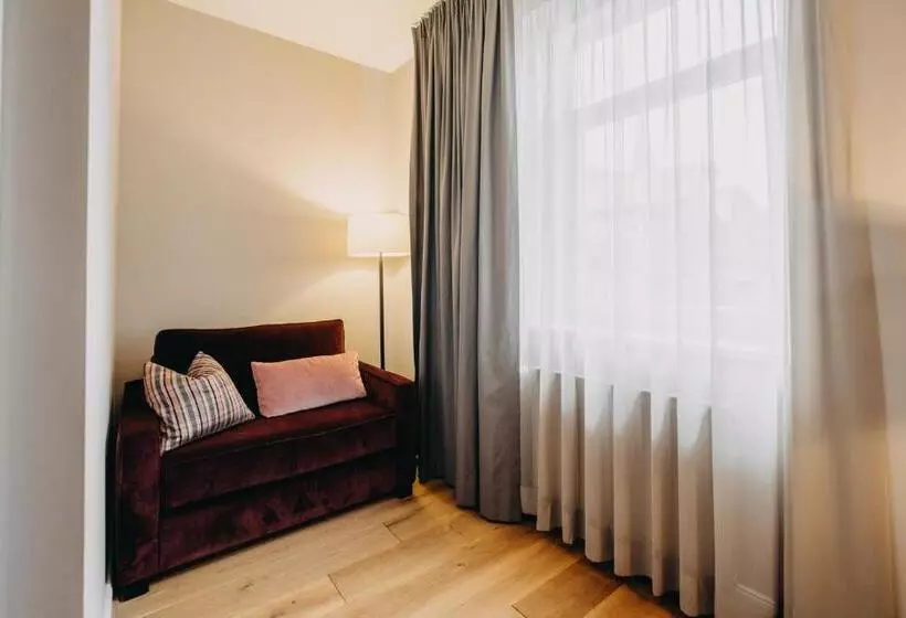 Hotelli Zum Heidkrug & Café Lil