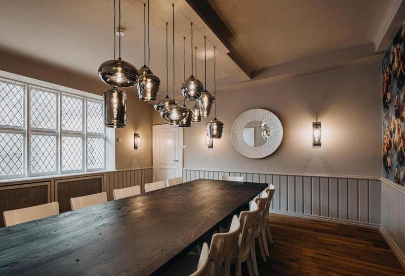 호텔 Zum Heidkrug & Café Lil