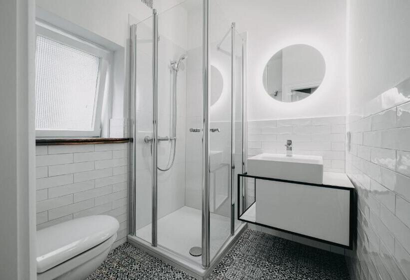 호텔 Zum Heidkrug & Café Lil