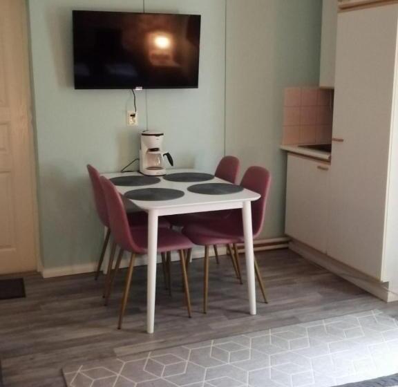 Kartanomajoitus Sofia & Angelique