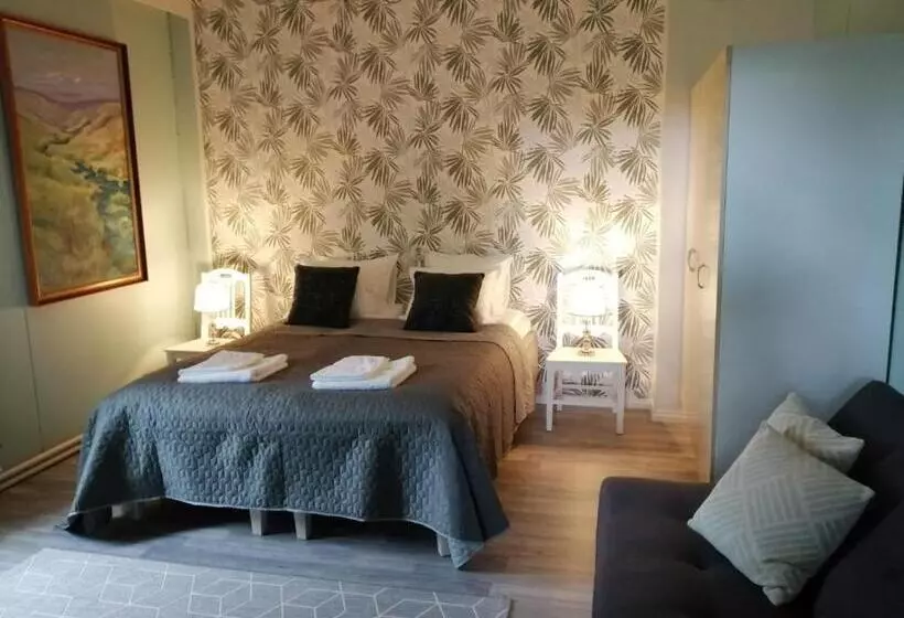 Kartanomajoitus Sofia & Angelique