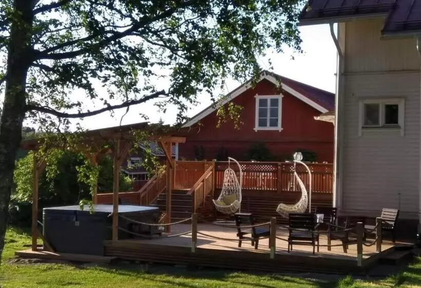 Kartanomajoitus Sofia & Angelique