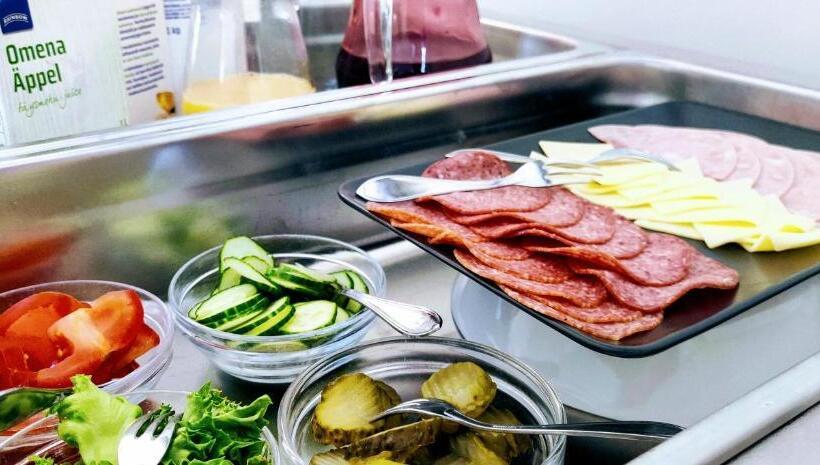 Kartanomajoitus Sofia & Angelique