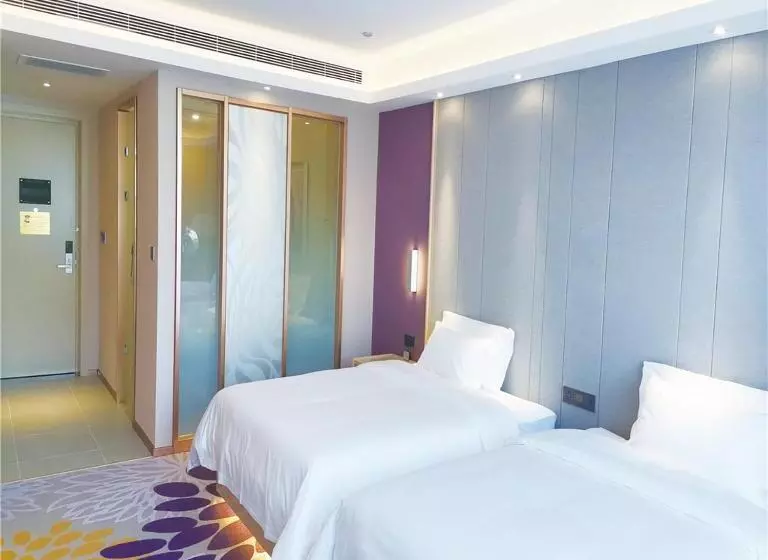 Lavande Hotel Ordos Ejinholo Street