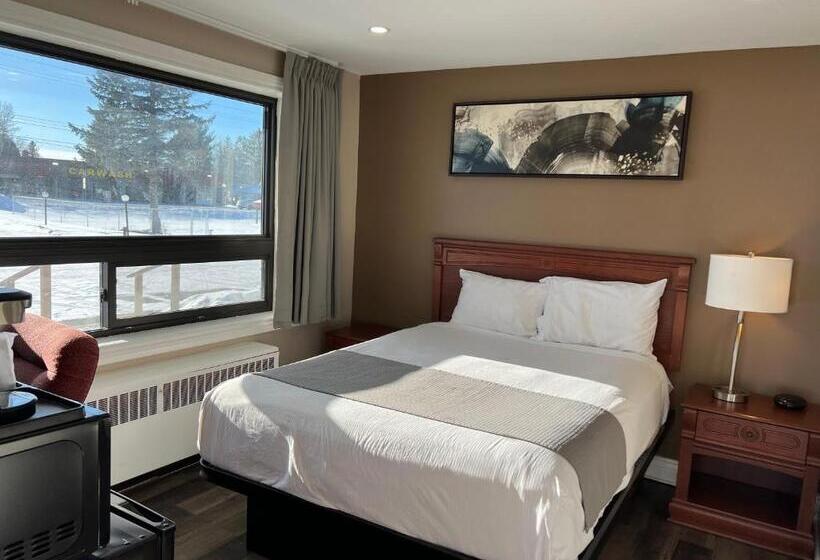 فندق على الطريق Champlain Motor Inn