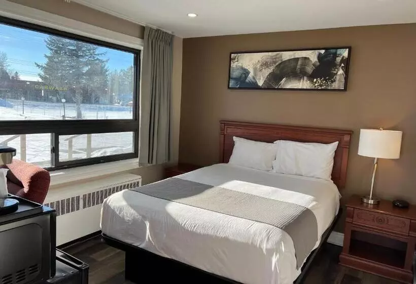 Motelli Champlain Motor Inn