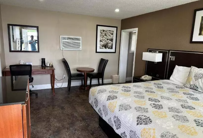 Motelli Champlain Motor Inn