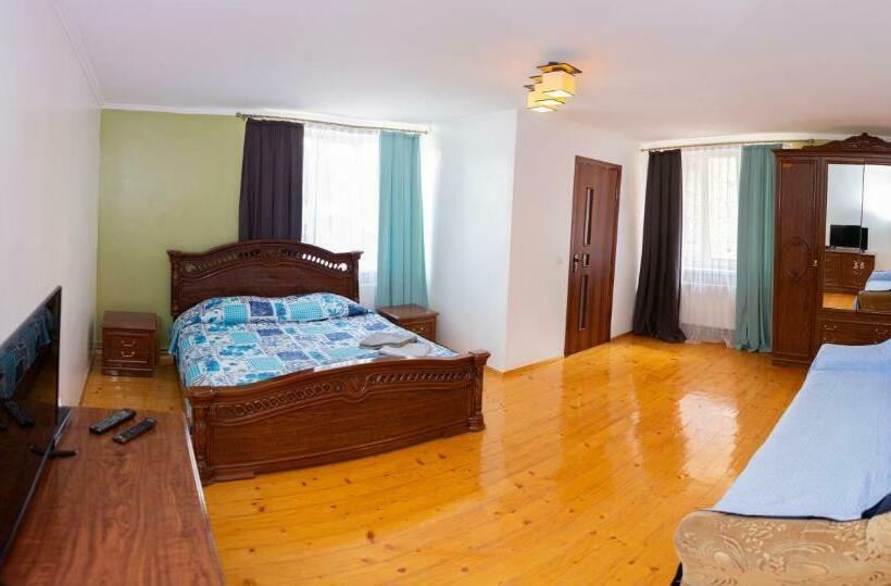 بنسيون Alma Guest House