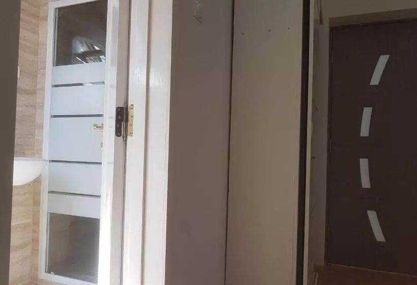 Pensiune Lara Guest House