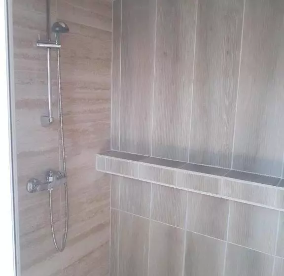 Pensiune Lara Guest House