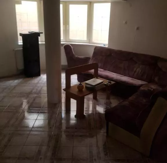 Pensiune Lara Guest House