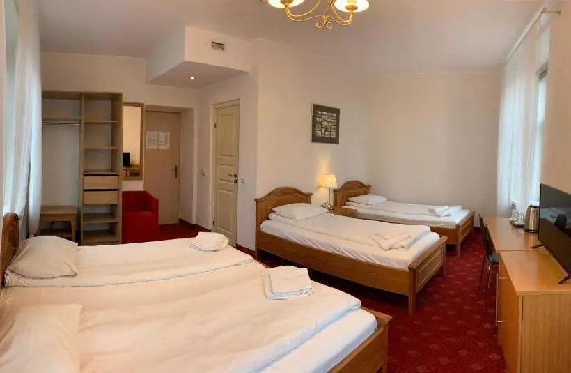 هتل Alexa Old Town