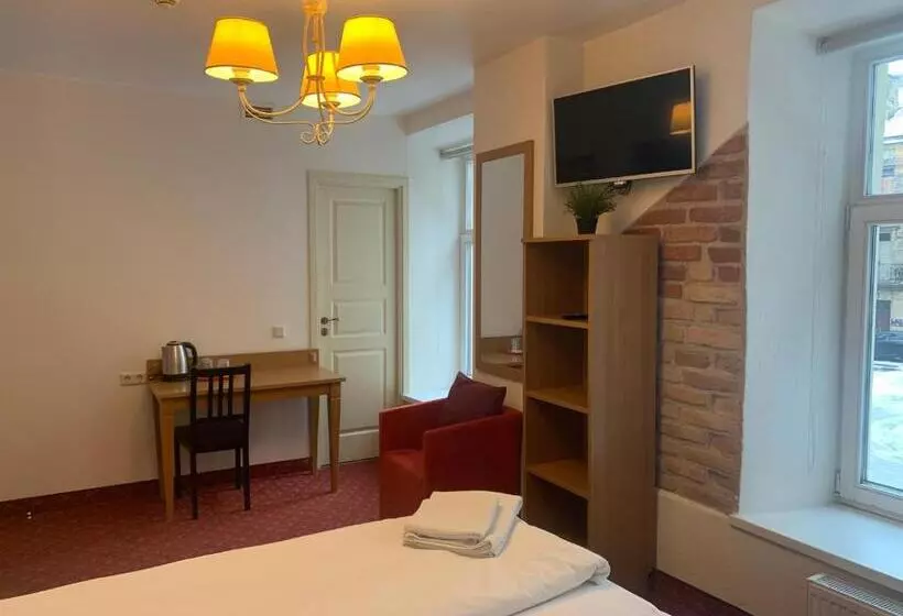 هتل Alexa Old Town