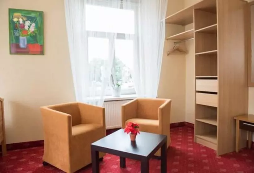 هتل Alexa Old Town