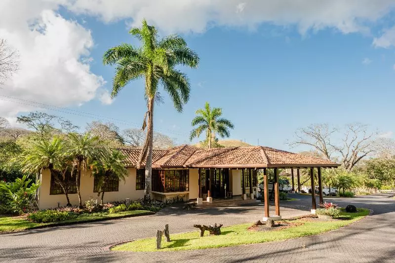 Hotel Borinquen Thermal Resort