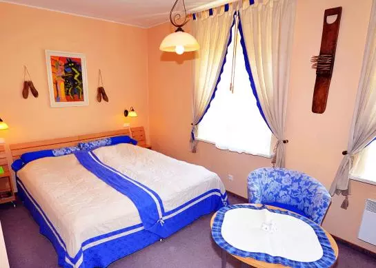 هتل Angel Town Hall Apartments