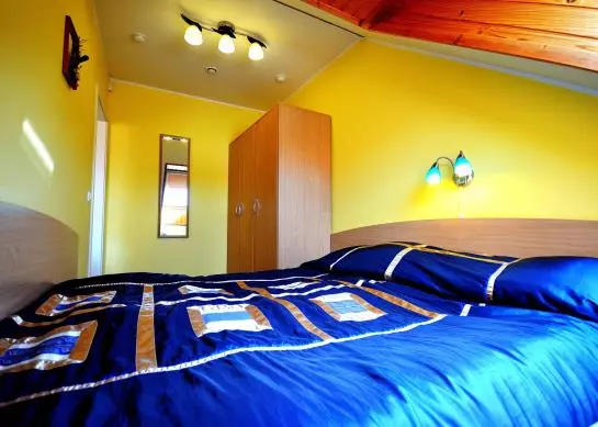 هتل Angel Town Hall Apartments