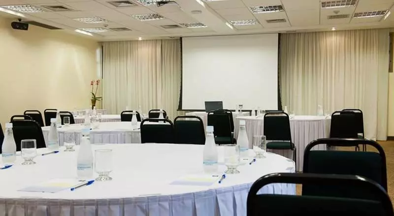 Отель Golden Park Uberlandia