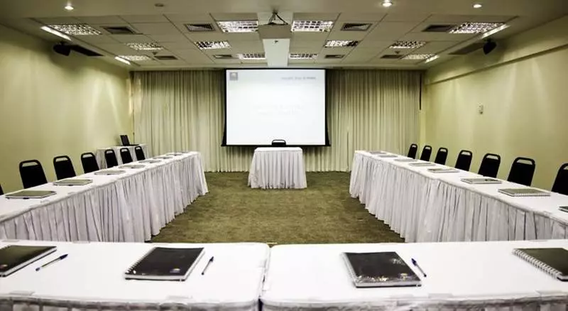 Отель Golden Park Uberlandia