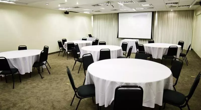 Отель Golden Park Uberlandia