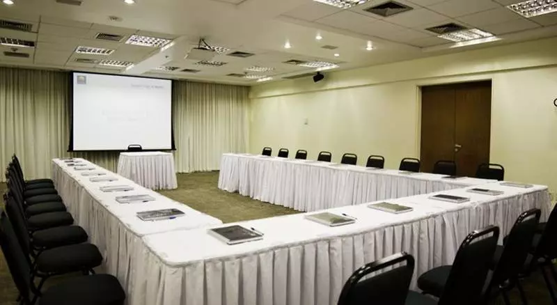 Отель Golden Park Uberlandia