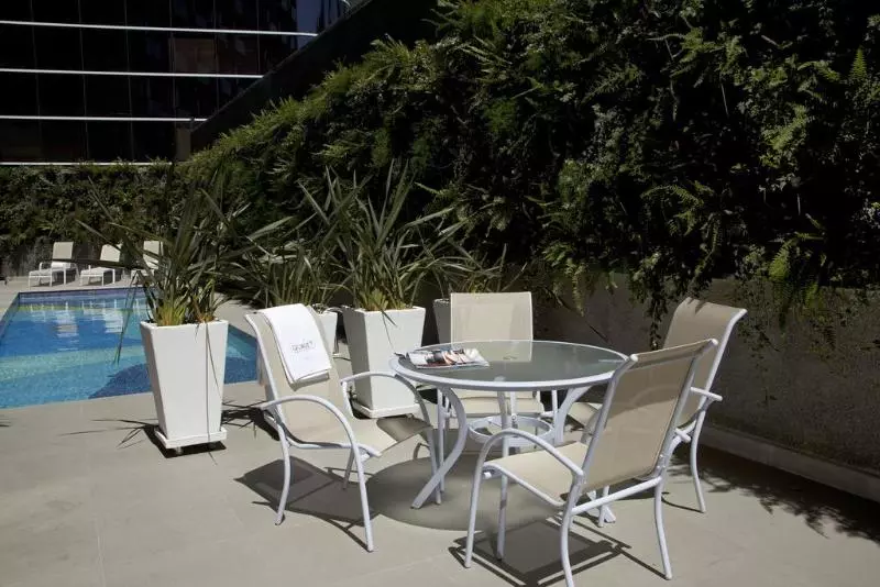 בית מלון כפרי George V Alto De Pinheiros