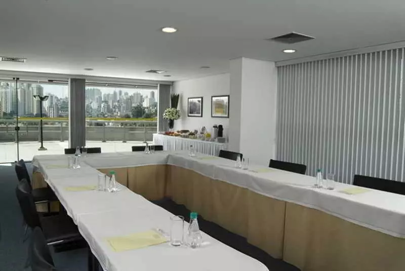 בית מלון כפרי George V Alto De Pinheiros