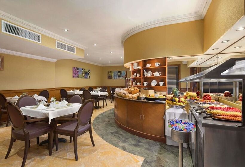 Hotel Howard Johnson By Wyndham Abu Dhabi Downtown