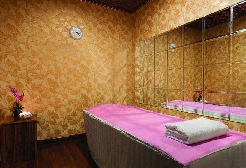 Hotel Howard Johnson By Wyndham Abu Dhabi Downtown