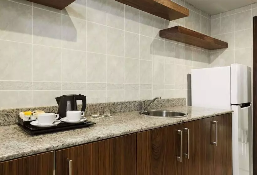 Hotel Howard Johnson By Wyndham Abu Dhabi Downtown