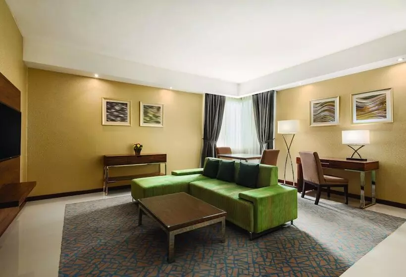 Hotel Howard Johnson By Wyndham Abu Dhabi Downtown