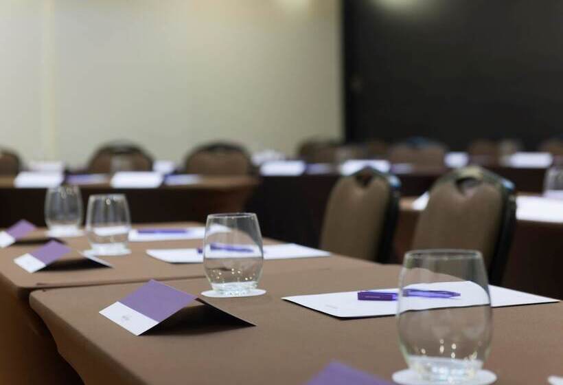 هتل Ibis Campinas