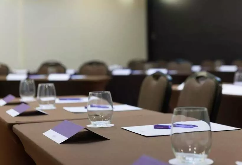 בית מלון כפרי Ibis Campinas