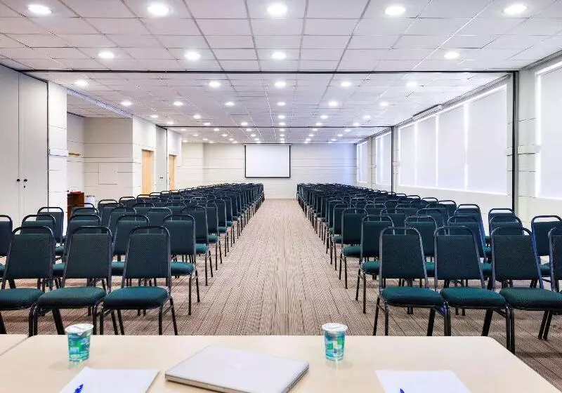 호텔 Ibis Paulinia