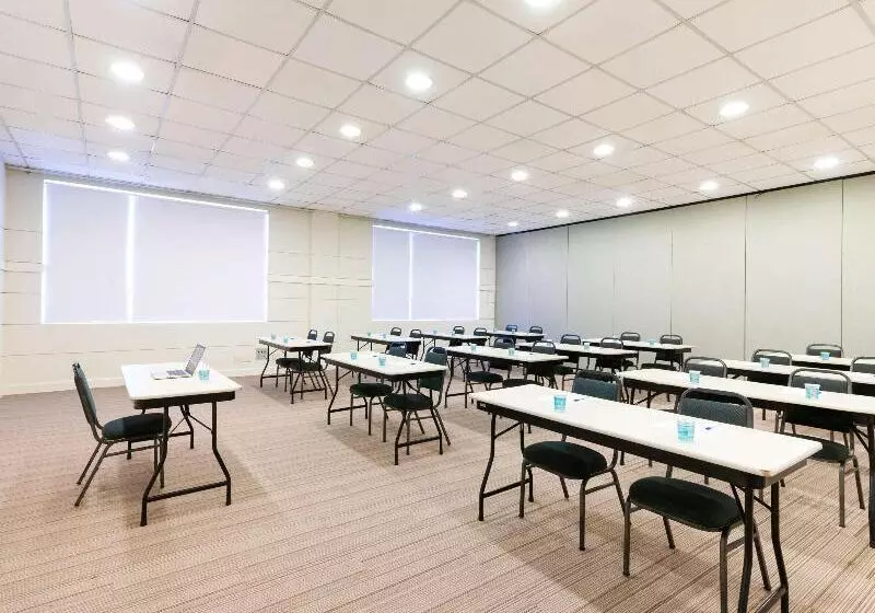 호텔 Ibis Paulinia