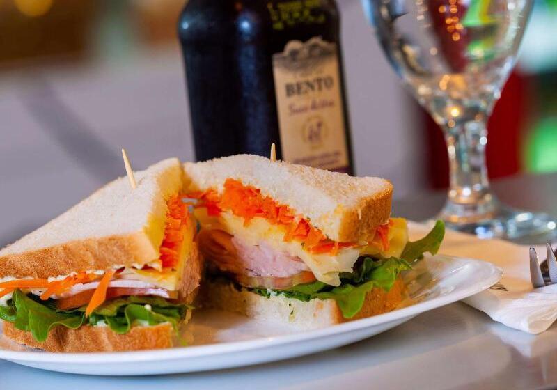 Отель Ibis Paulinia