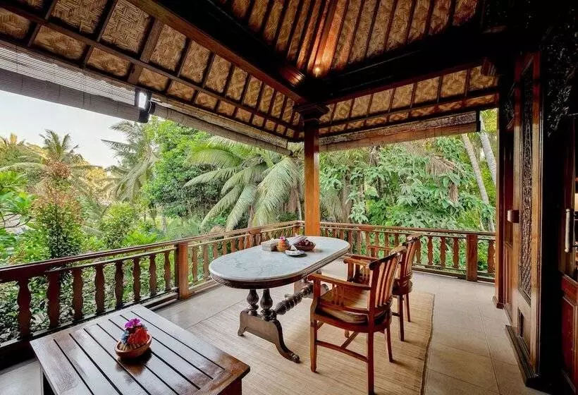 ホテル Kebun Indah Ubud