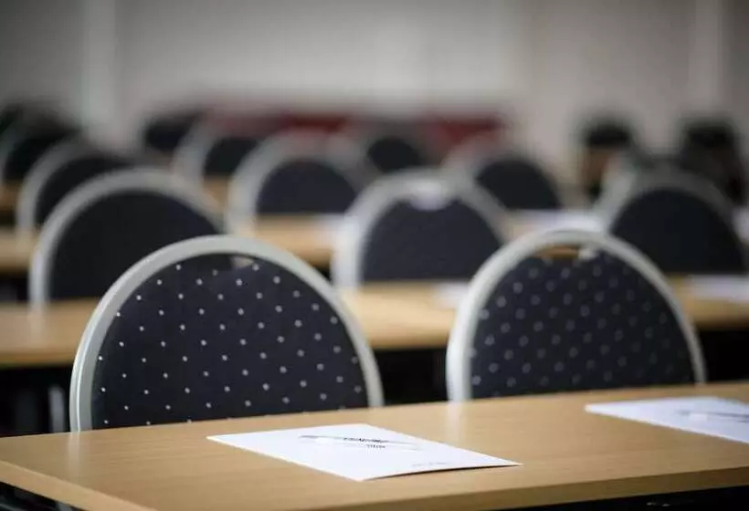 هتل L Alfred Nobel