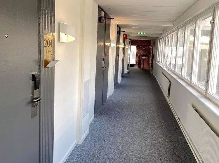 هتل L Alfred Nobel