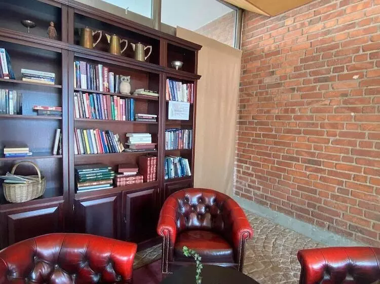 هتل L Alfred Nobel