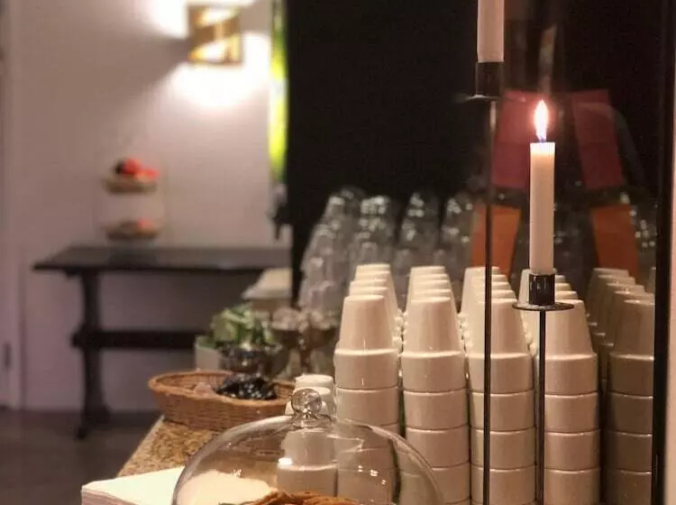 هتل L Alfred Nobel