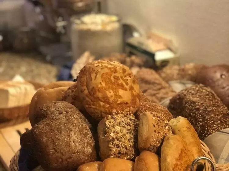 هتل L Alfred Nobel